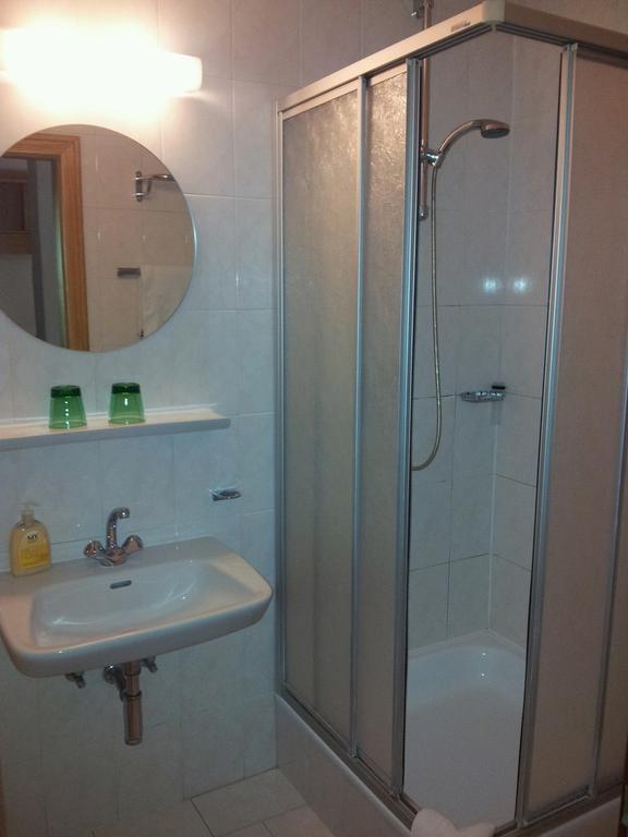 Hotel Bruggner Stub'N Landeck Phòng bức ảnh